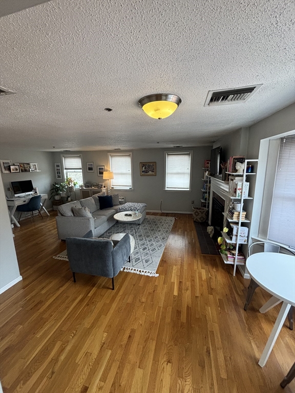 19 Main Street, Unit D Boston, MA 02129 - Photo 1 of 9