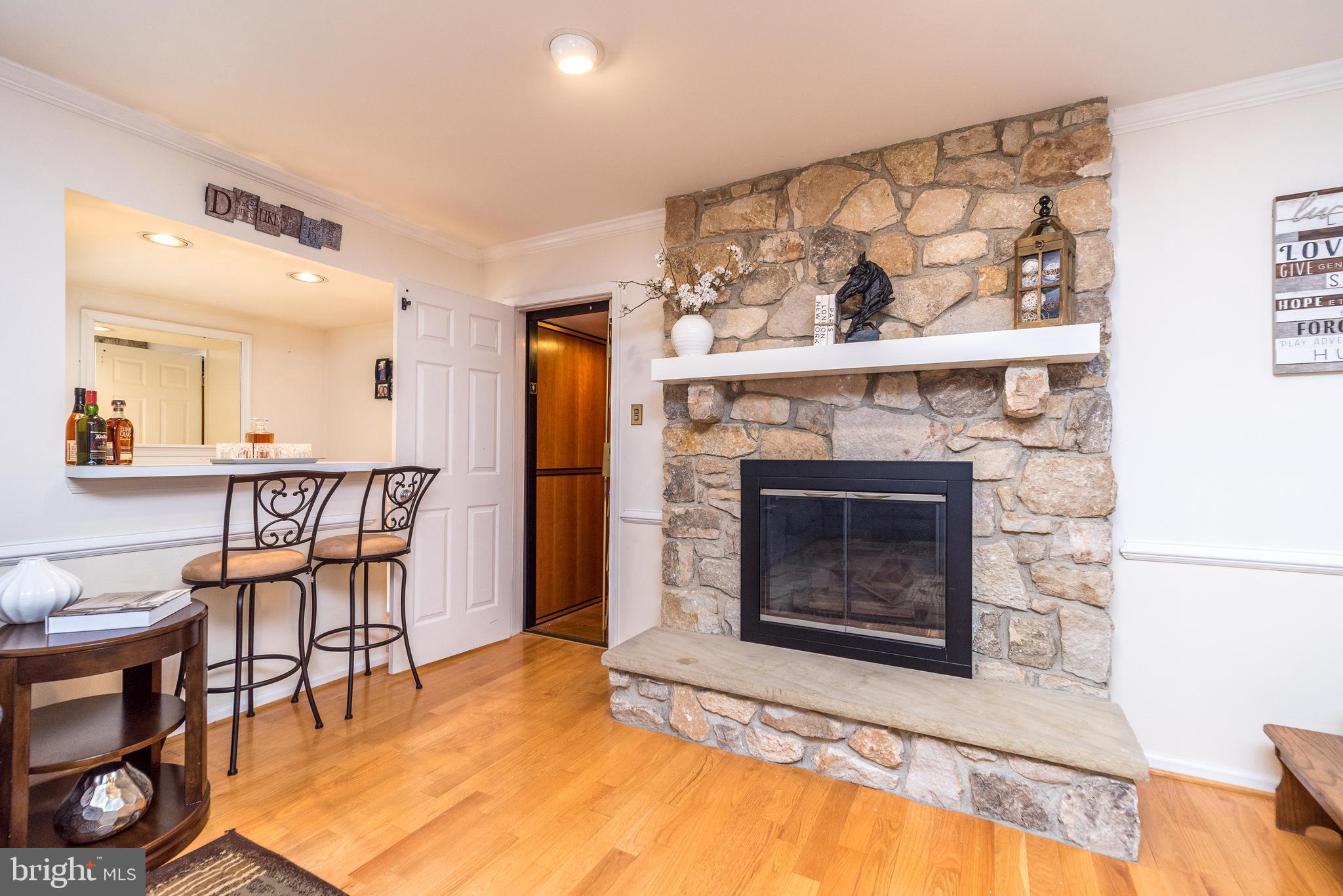 816 Redgate Road Dresher, PA 19025 - Photo 25 of 89 Family room