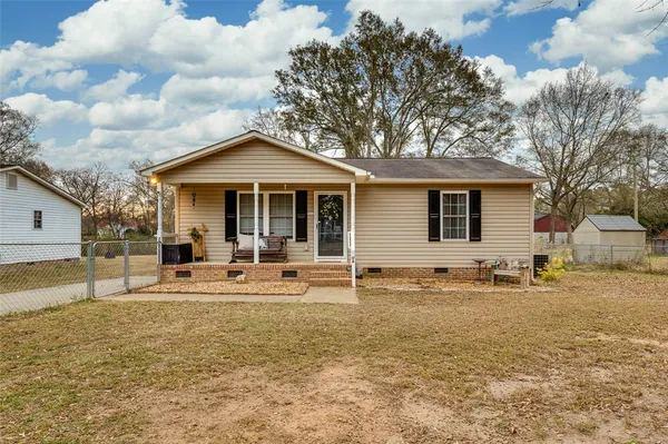 $205,000 | 17 A Dendy Street, Pelzer, SC 29669
