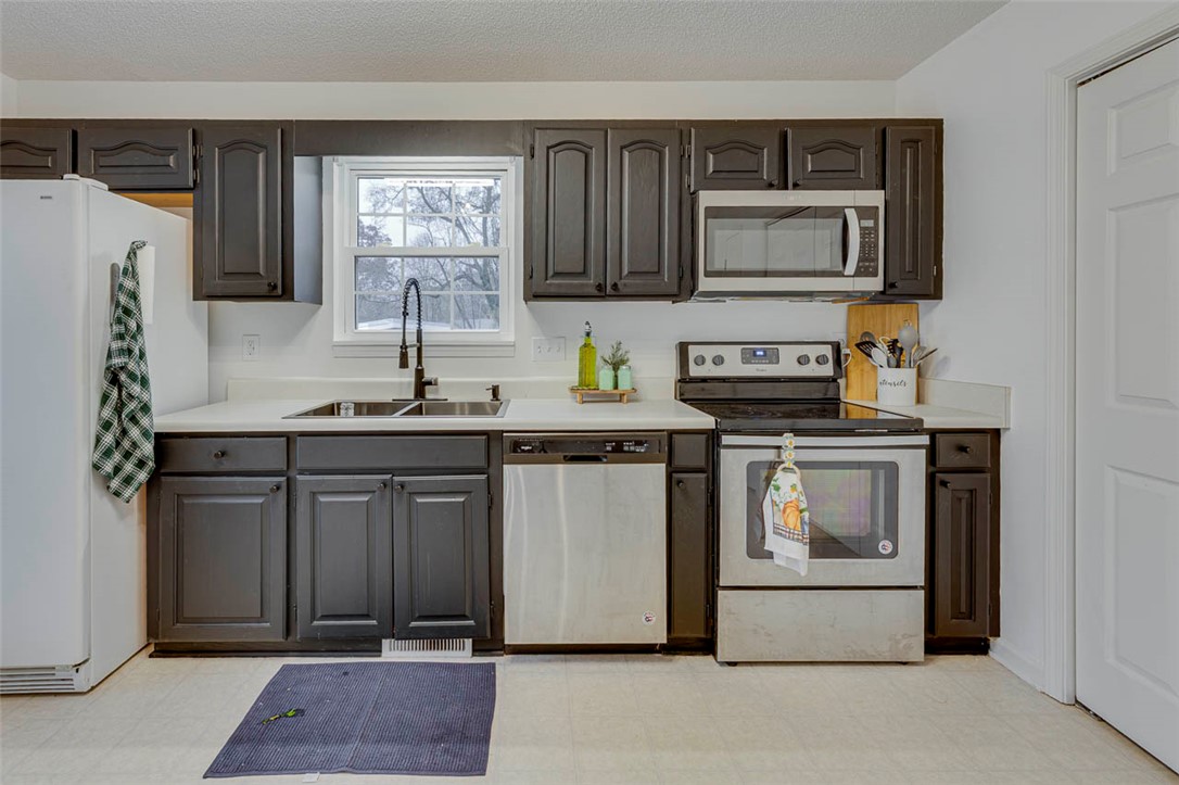 17 A Dendy Street Pelzer, SC 29669 - Photo 3 of 29