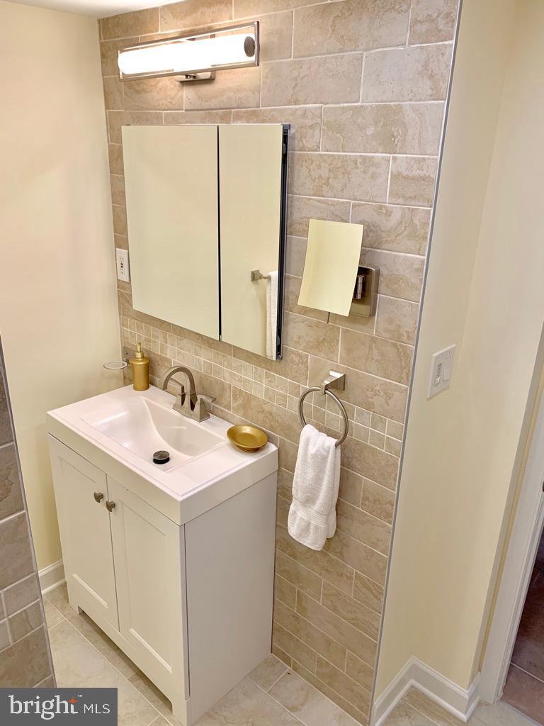 3707 Jones Bridge Road Chevy Chase, MD 20815 - Photo 41 of 71