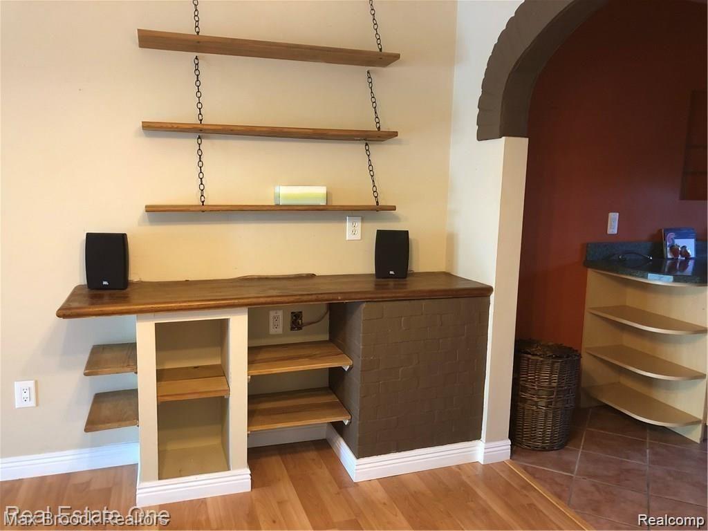 1958 Klingensmith Road, Unit 28A Bloomfield Hills, MI 48302 - Photo 8 of 16