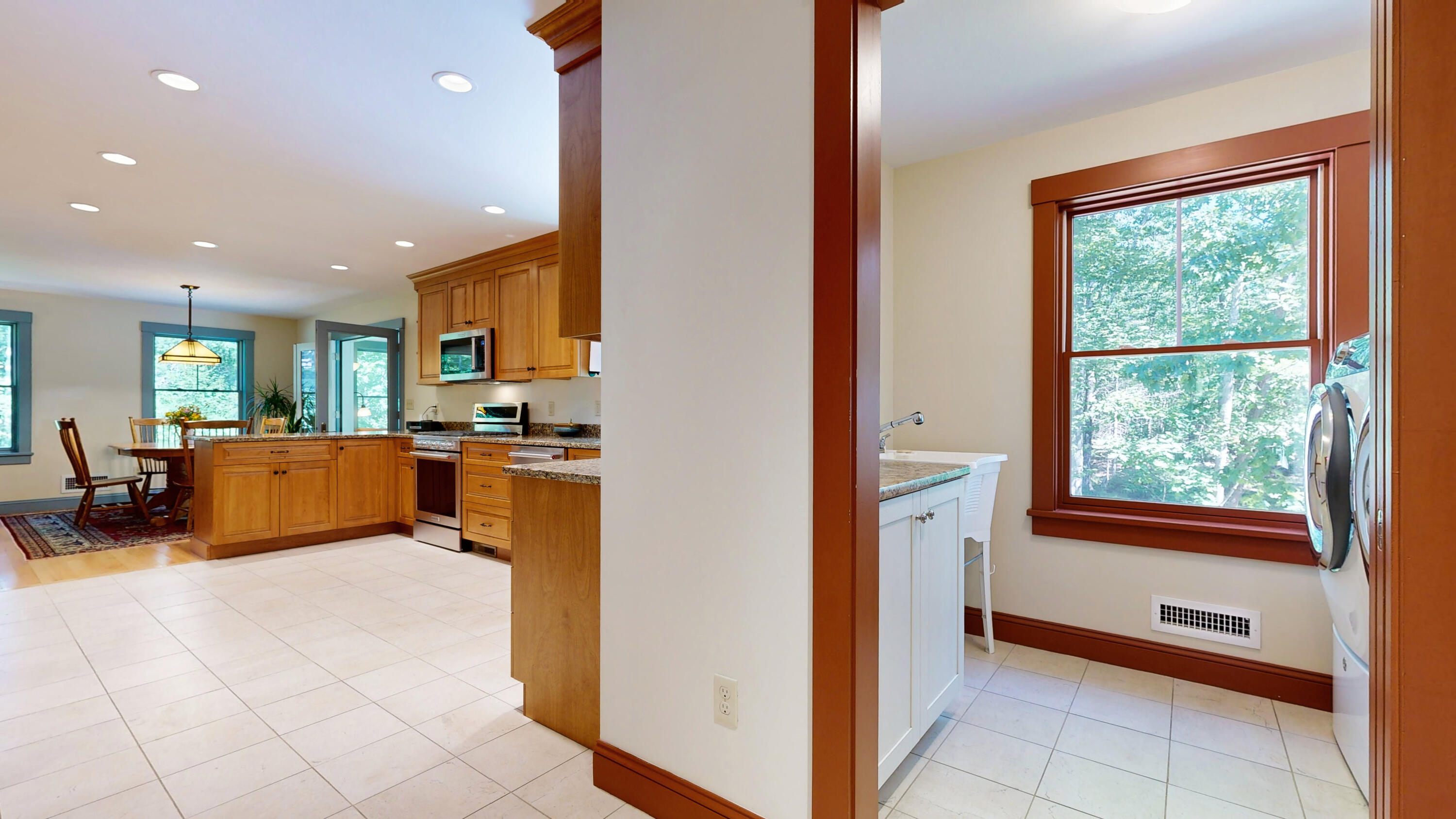 19 New Adams Road Kennebunkport, ME 04046 - Photo 11 of 51 Hallway into Laundry Room