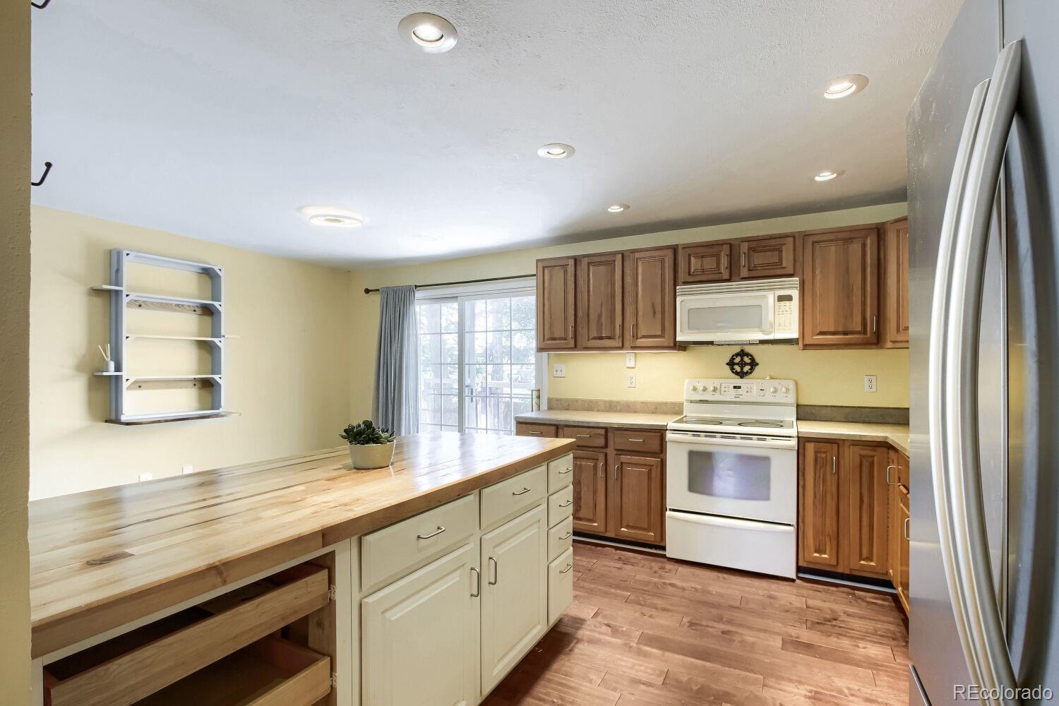 5160 Simms Place Wheat Ridge, CO 80033 - Photo 5 of 28