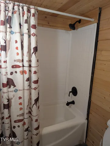 $325,000 | 10696 Horton Ford Road, Eidson, TN 37731