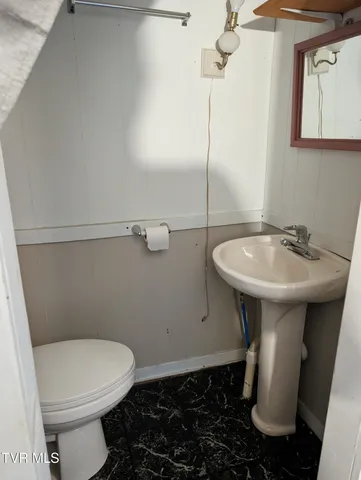 $325,000 | 10696 Horton Ford Road, Eidson, TN 37731