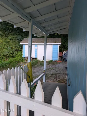 $325,000 | 10696 Horton Ford Road, Eidson, TN 37731