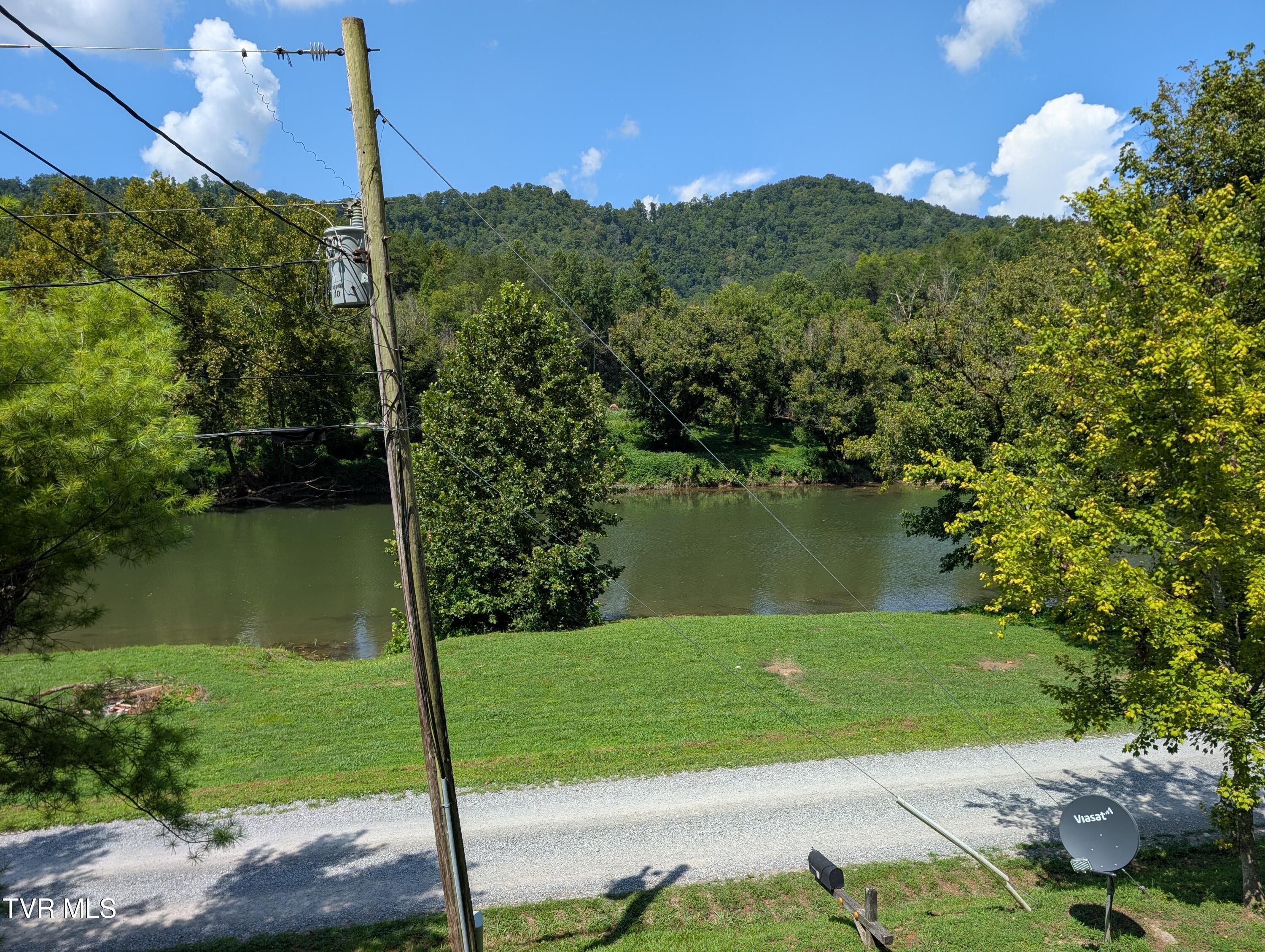 10696 Horton Ford Road Eidson, TN 37731 - Photo 34 of 44 PXL_20250822_181558518