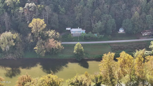 $325,000 | 10696 Horton Ford Road, Eidson, TN 37731