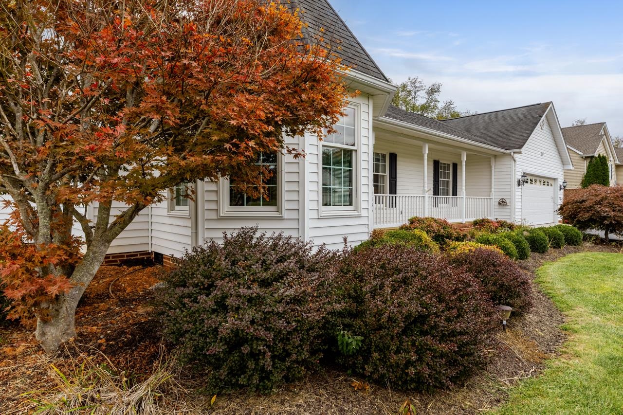 1835 Harvard Road Waynesboro, VA 22980 - Photo 5 of 41 Gallery Image 5