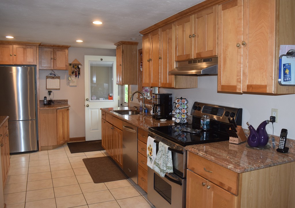 465 Ralph Talbot Street Weymouth, MA 02190 - Photo 2 of 12 Gallery Image 2