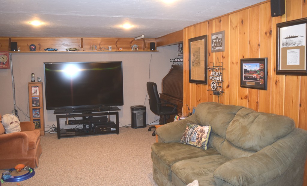 465 Ralph Talbot Street Weymouth, MA 02190 - Photo 8 of 12 Gallery Image 8