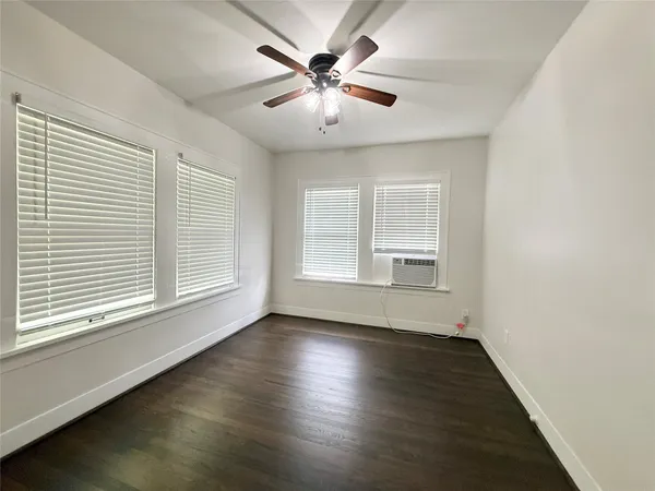 $1,095 | 1136 Berthea Street, Unit 15, Houston, TX 77006