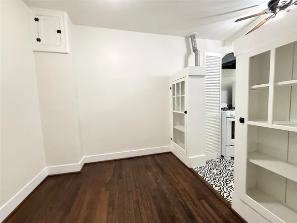 $1,095 | 1136 Berthea Street, Unit 15, Houston, TX 77006