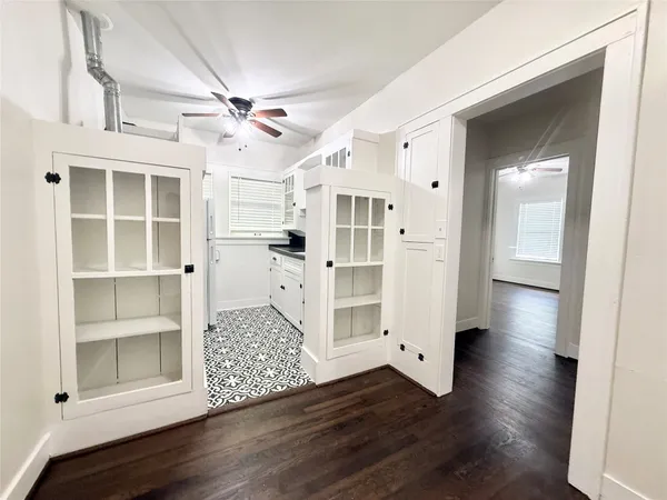 $1,095 | 1136 Berthea Street, Unit 15, Houston, TX 77006