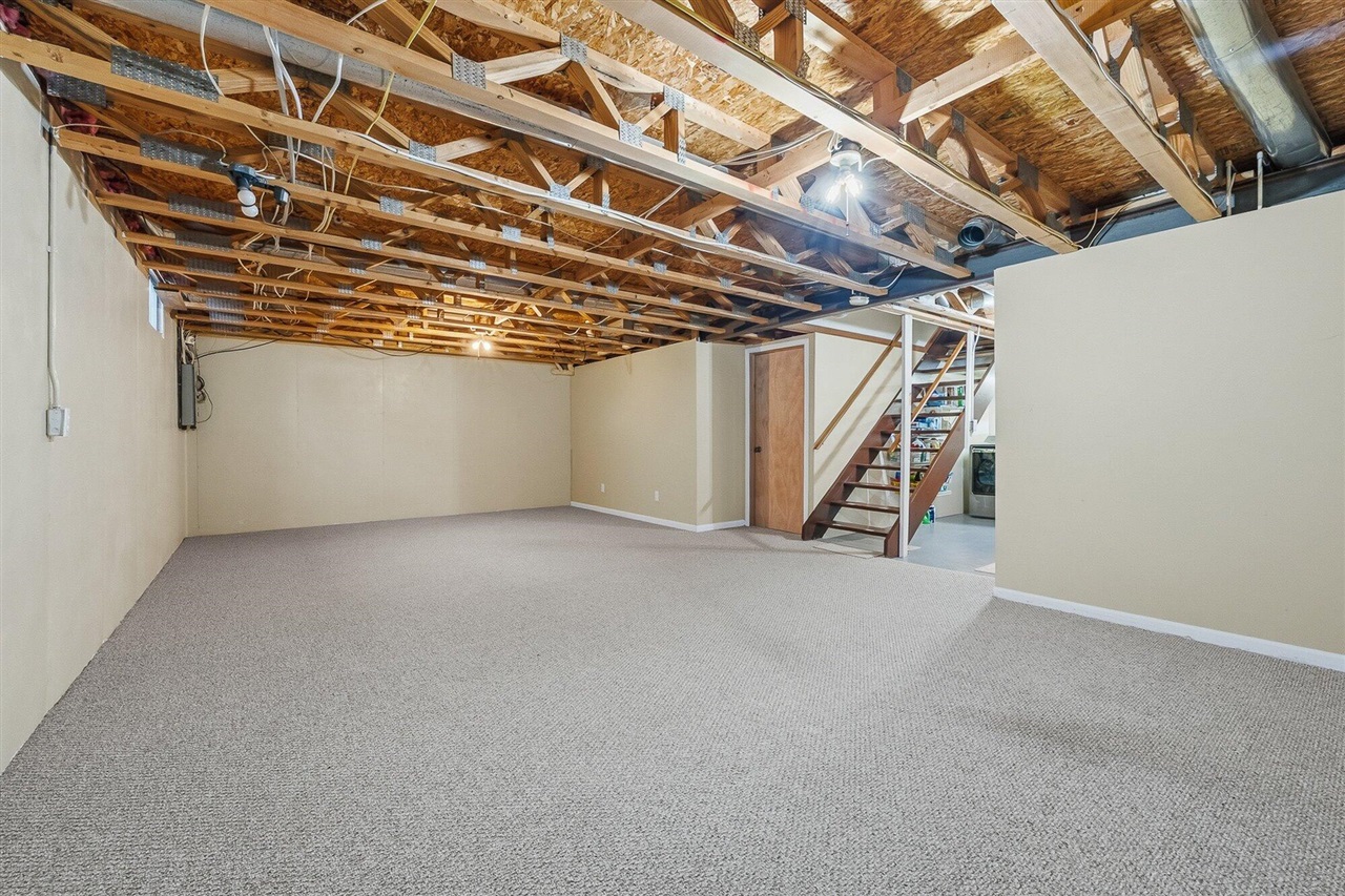 5128 Green Meadow Road Kalamazoo, MI 49009 - Photo 18 of 25