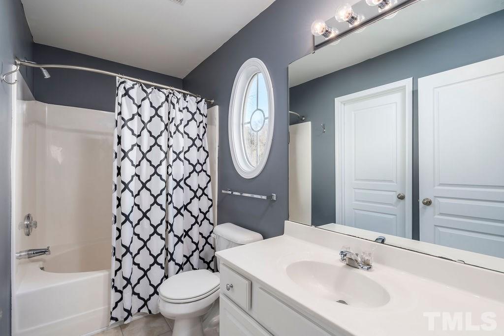 5225 Moonview Court Raleigh, NC 27606 - Photo 11 of 22 Gallery Image 11