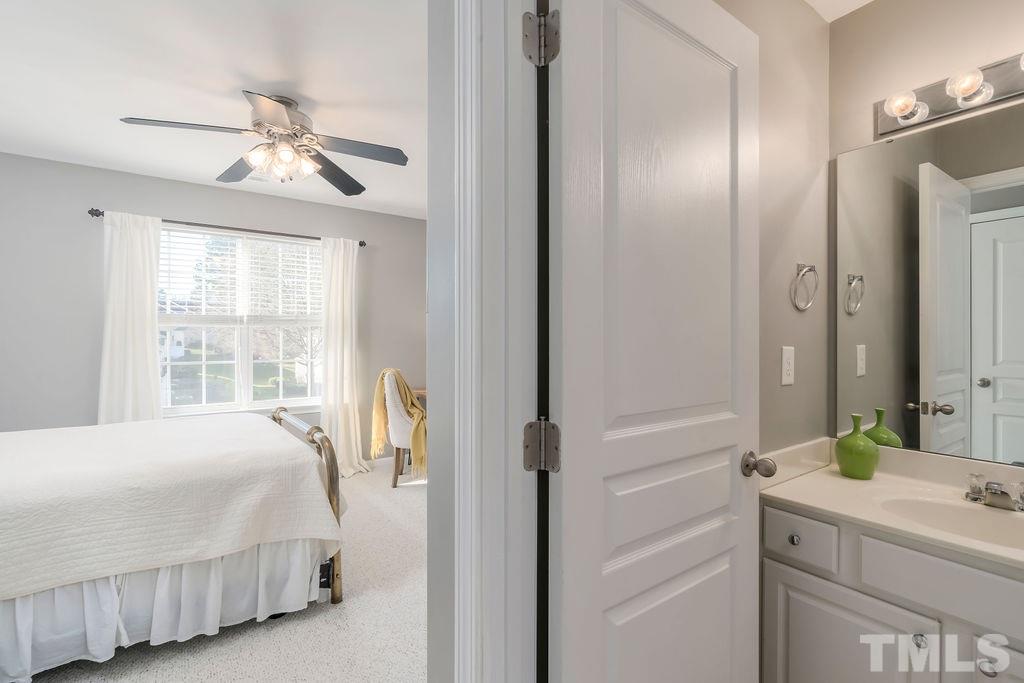 5225 Moonview Court Raleigh, NC 27606 - Photo 13 of 22 Gallery Image 13
