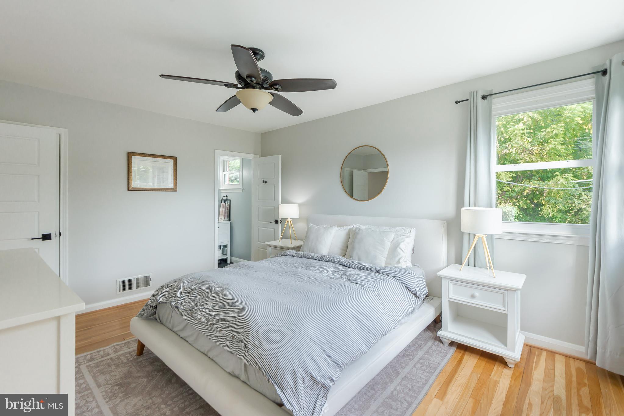 14 Ridgefield Road Lutherville-Timonium, MD 21093 - Photo 21 of 48 Primary bedroom