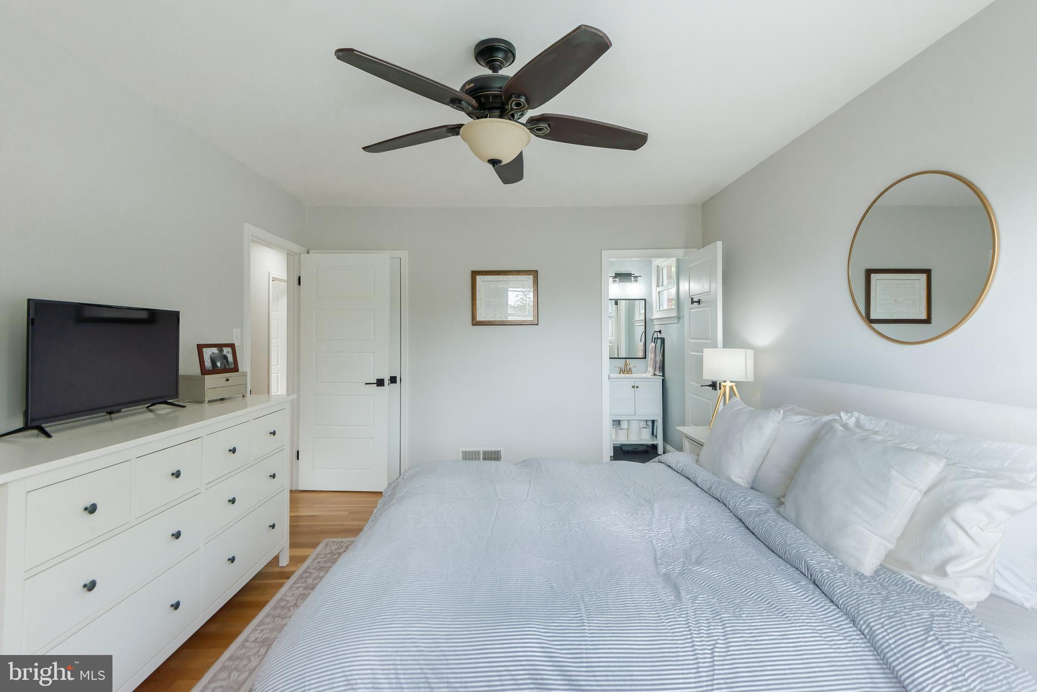 14 Ridgefield Road Lutherville-Timonium, MD 21093 - Photo 22 of 48 Primary bedroom