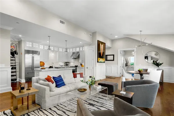 $2,350,000 | 50 School Street, Unit 7, Newport, RI 02840