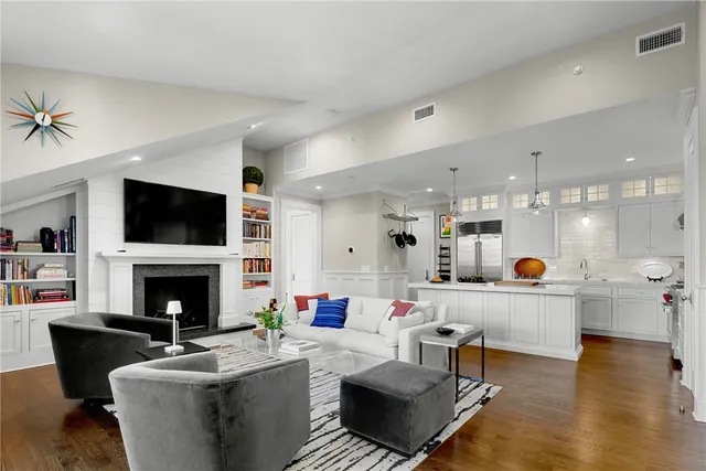 $2,350,000 | 50 School Street, Unit 7, Newport, RI 02840