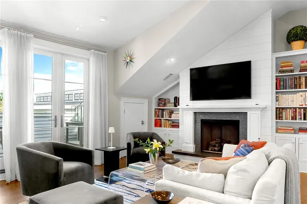 $2,350,000 | 50 School Street, Unit 7, Newport, RI 02840