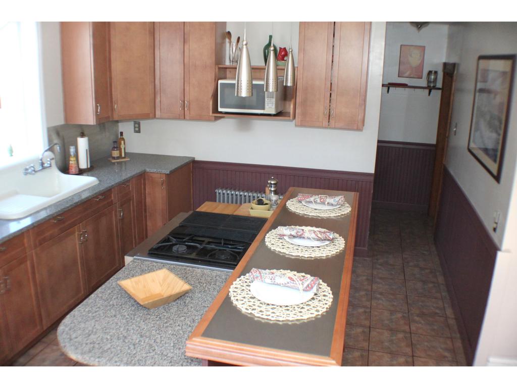85 Lamprey Street Manchester, NH 03102 - Photo 2 of 32 Gallery Image 2