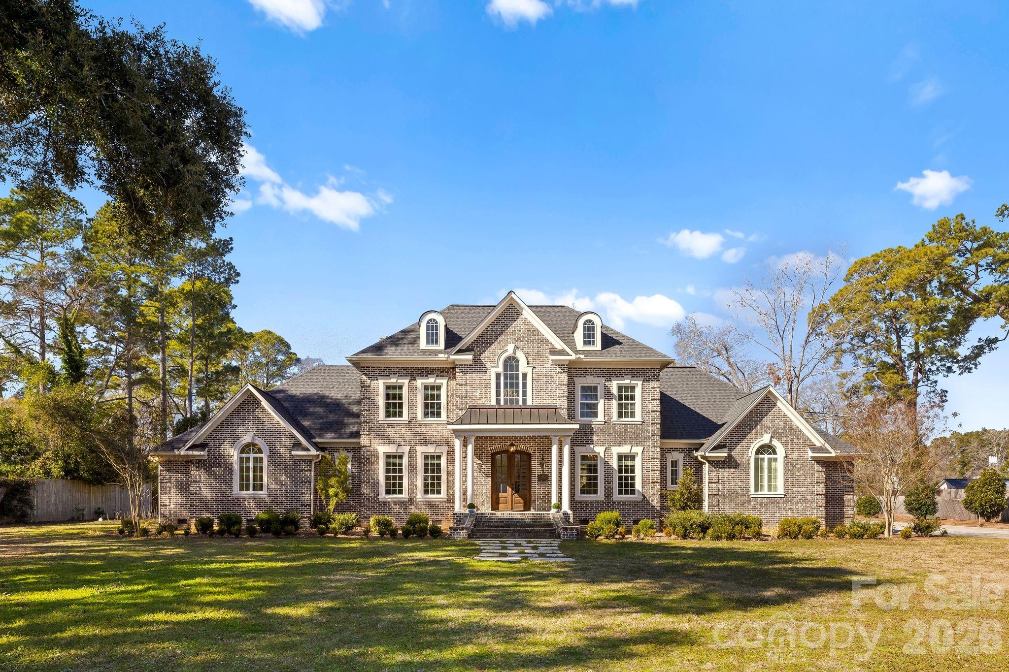 419 Greene Street Cheraw, SC 29520 - Photo 1 of 43