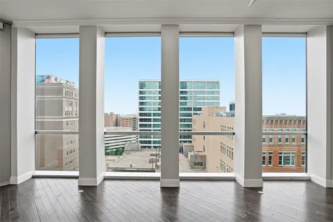 $595,000 | 500 Throckmorton Street, Unit 1605, Fort Worth, TX 76102