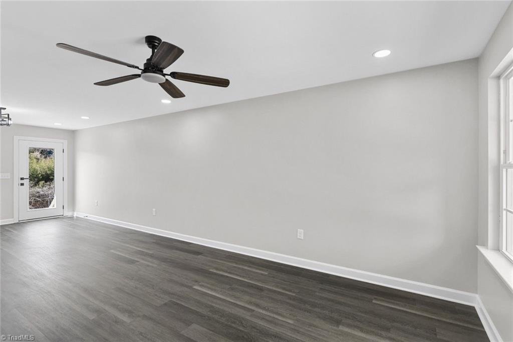 821 Bridge Street Eden, NC 27288 - Photo 9 of 29
