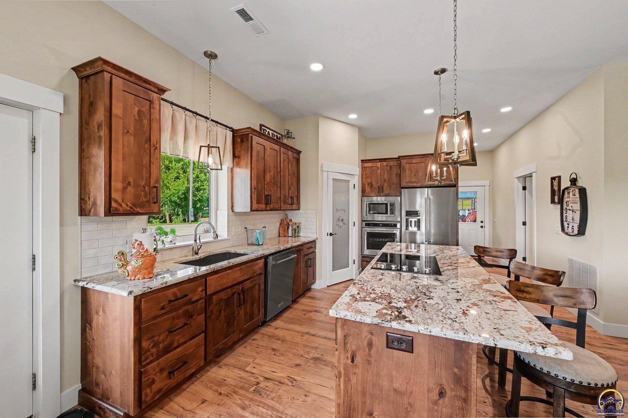 2209 Southwest Glick Road Topeka, KS 66615 - Photo 13 of 34