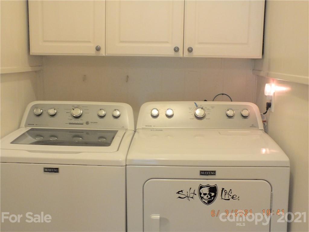 1473 Old Landsford Road Lancaster, SC 29720 - Photo 21 of 29 a utility room with dryer and washer