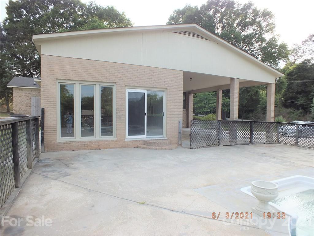 1473 Old Landsford Road Lancaster, SC 29720 - Photo 28 of 29 front view of a house with a outdoor space