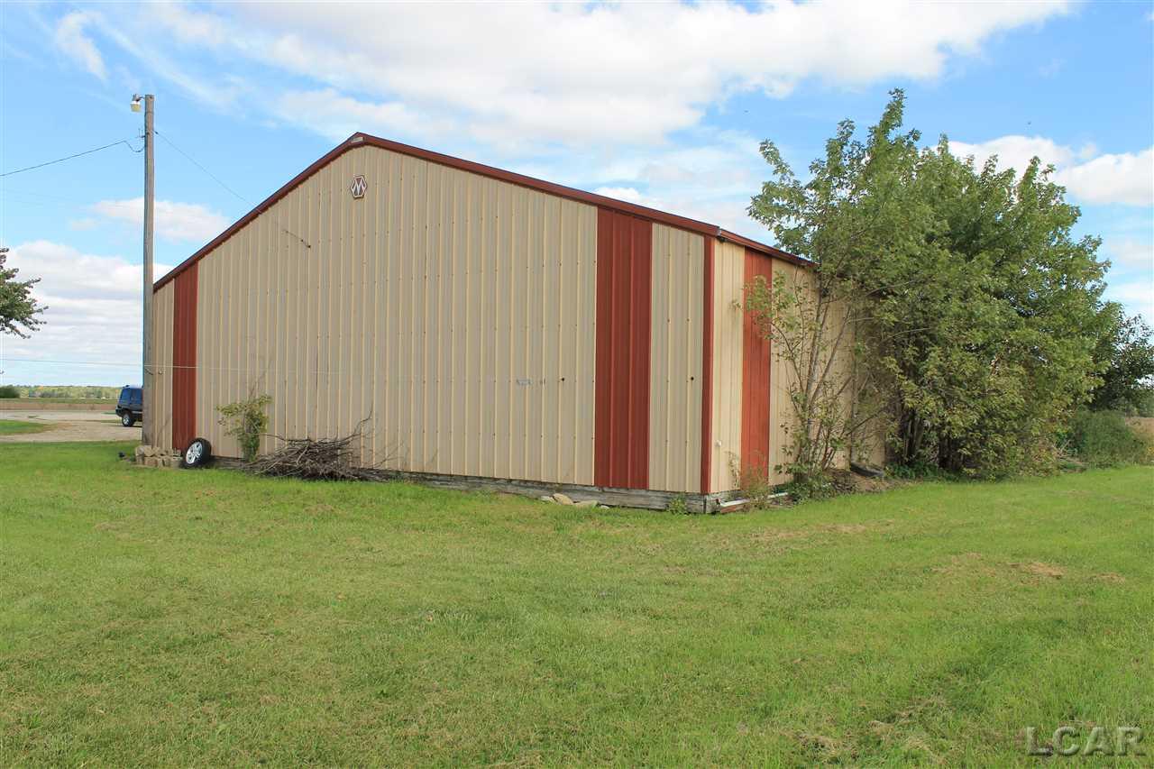 4347 Fike Road Blissfield, MI 49228 - Photo 4 of 19 31361992-3.JPG