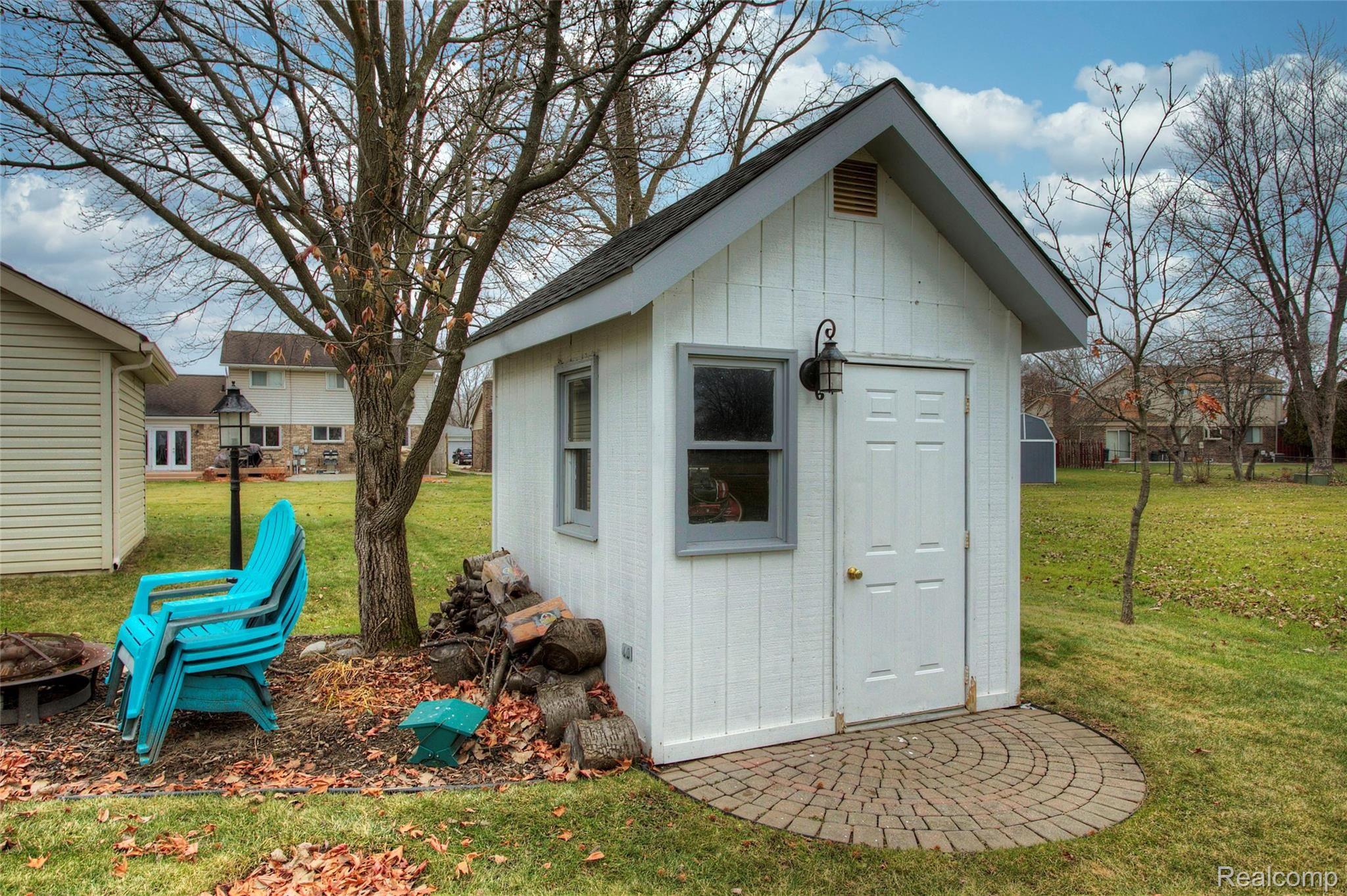 7345 Kingsbridge Road Canton, MI 48187 - Photo 96 of 98 4H8A2177_8_9.jpg