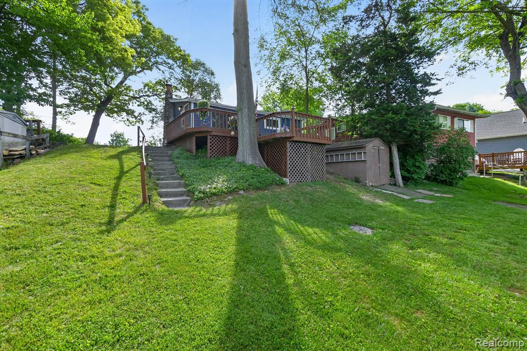 1717 Triangle Lake Road Howell, MI 48843 - Photo 14 of 58