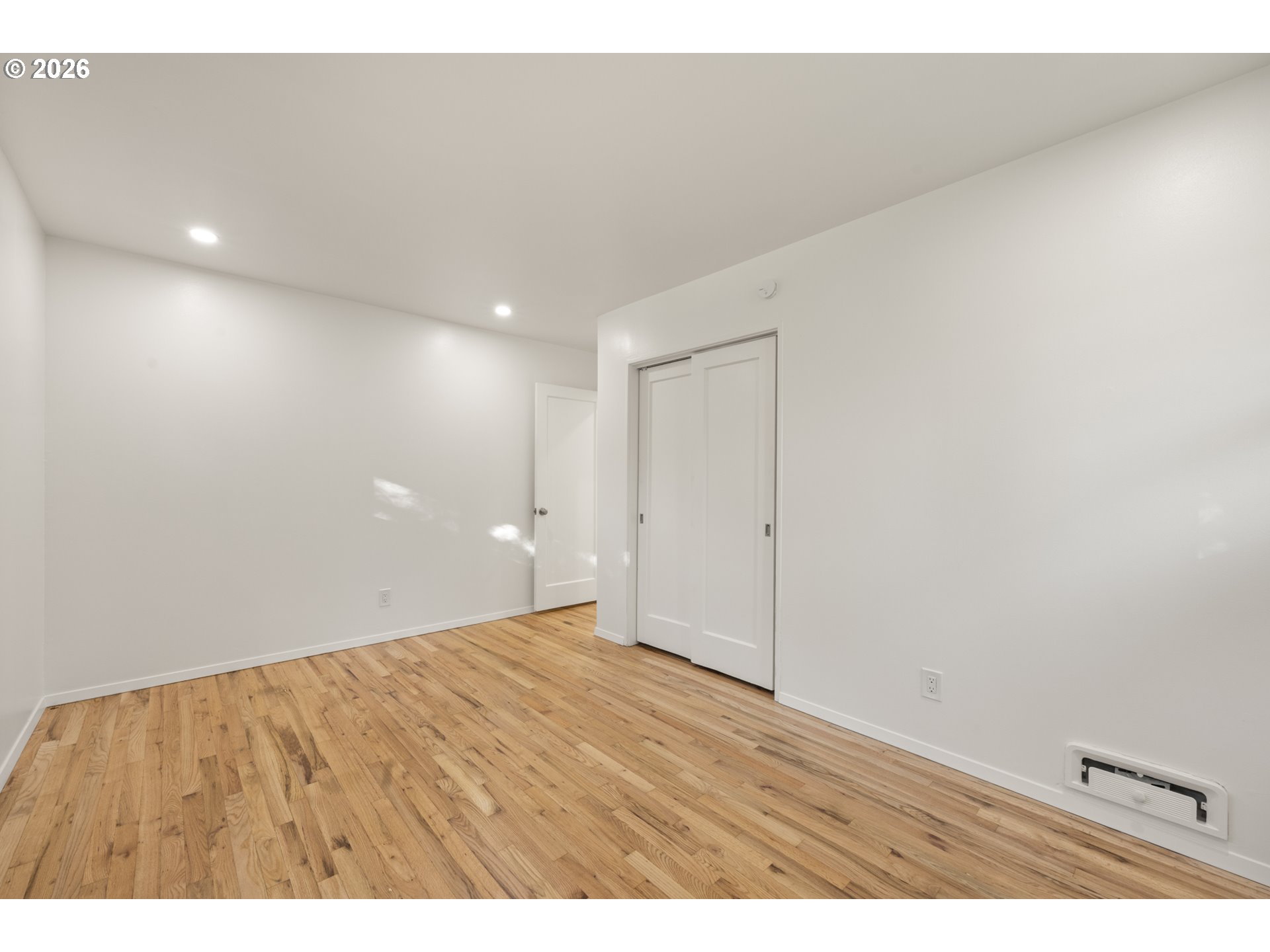 6472 Southwest 46th Place Portland, OR 97221 - Photo 23 of 31