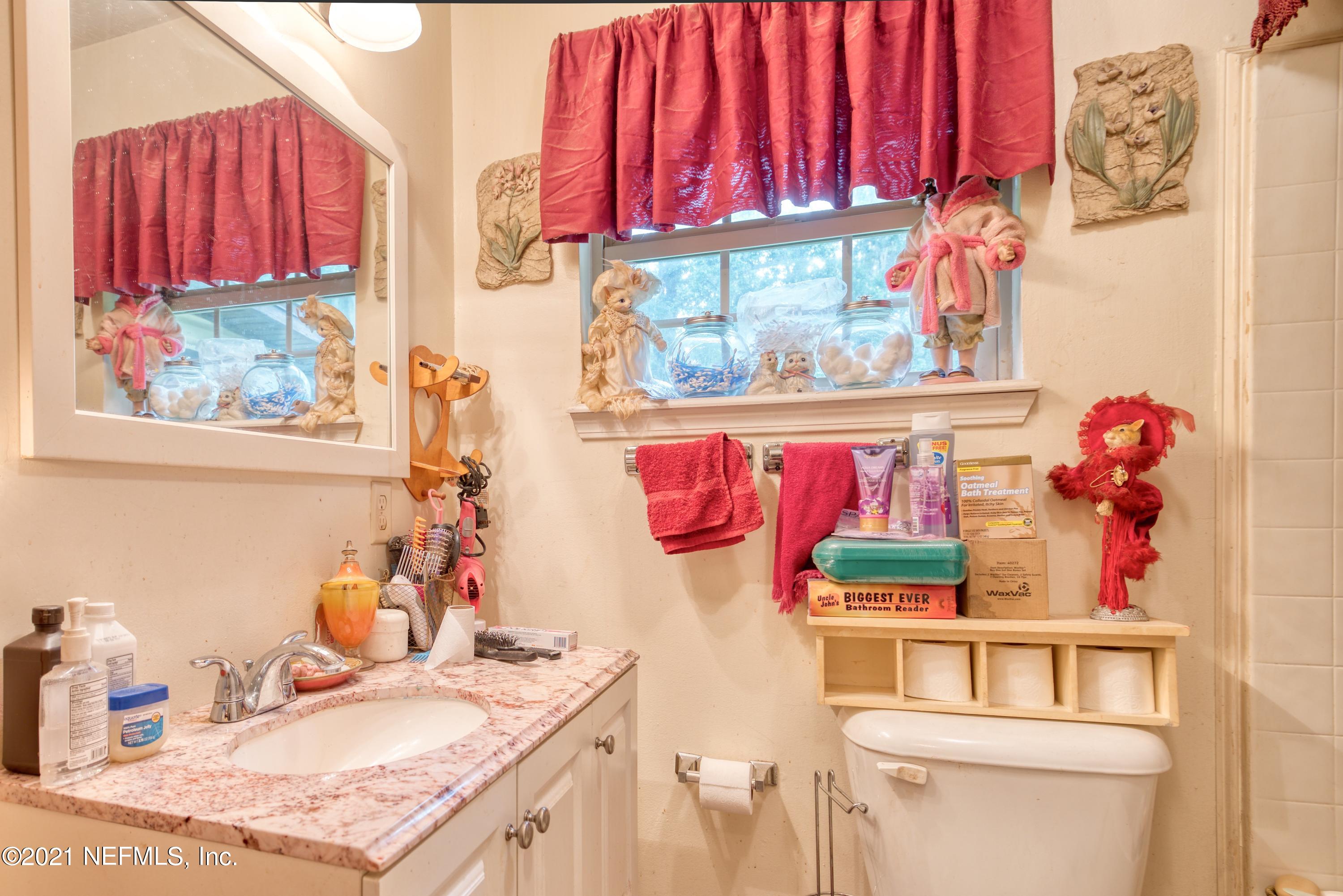 5440 Ken Road Jacksonville, FL 32244 - Photo 6 of 15 Bathroom