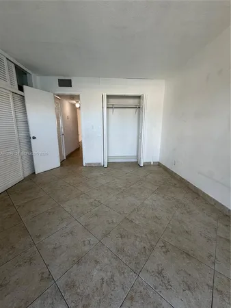 $1,800 | 7917 West Drive, Unit 28, North Bay Village, FL 33141