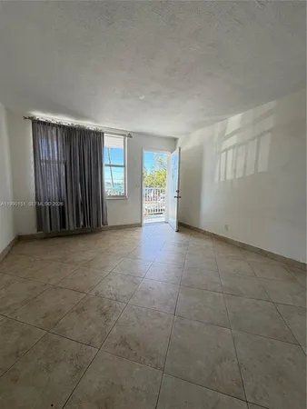 $1,800 | 7917 West Drive, Unit 28, North Bay Village, FL 33141