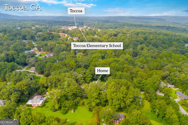 a sign broad in the street