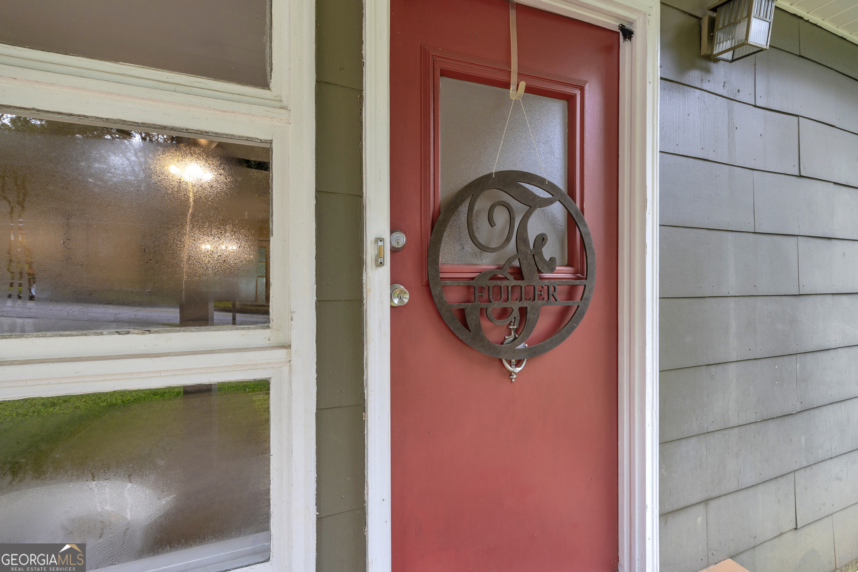 1168 Rosedale Street Toccoa, GA 30577 - Photo 6 of 23 a picture of a bathroom with a sink and a mirror