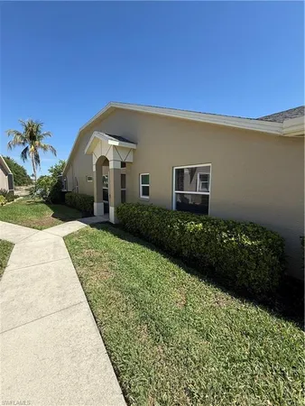 $3,000 | 8440 Ibis Cove Circle, Unit B260, Naples, FL 34119