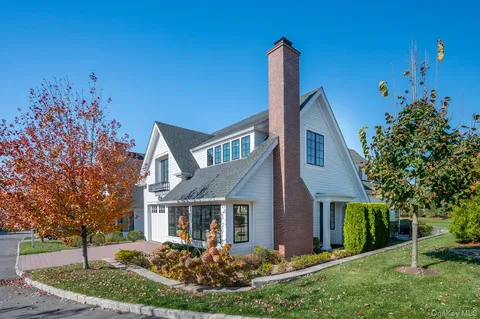 $1,900,000 | 1 Primrose Lane, Rye Brook, NY 10573