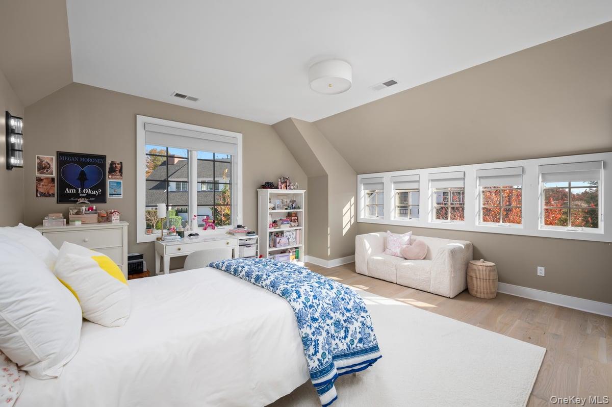 1 Primrose Lane Rye Brook, NY 10573 - Photo 28 of 42 Third bedroom