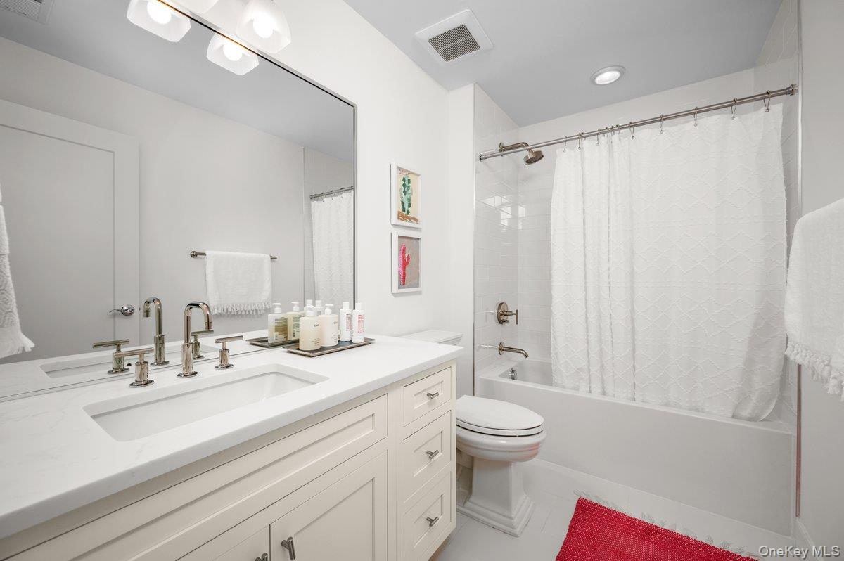 1 Primrose Lane Rye Brook, NY 10573 - Photo 32 of 42 Lower level full bathroom