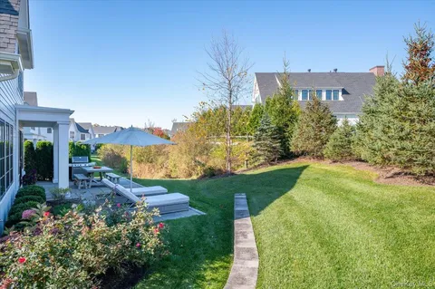 $1,900,000 | 1 Primrose Lane, Rye Brook, NY 10573