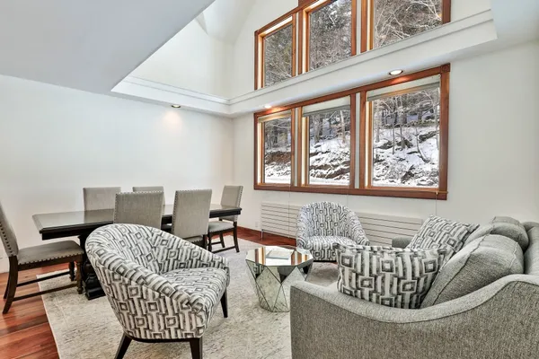 $699,900 | 300 Highway 121, Grafton, VT 05146