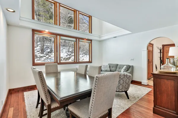 $699,900 | 300 Highway 121, Grafton, VT 05146